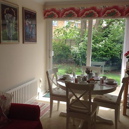 Oak Tree House Bed & Breakfast Waterlooville Bagian luar foto