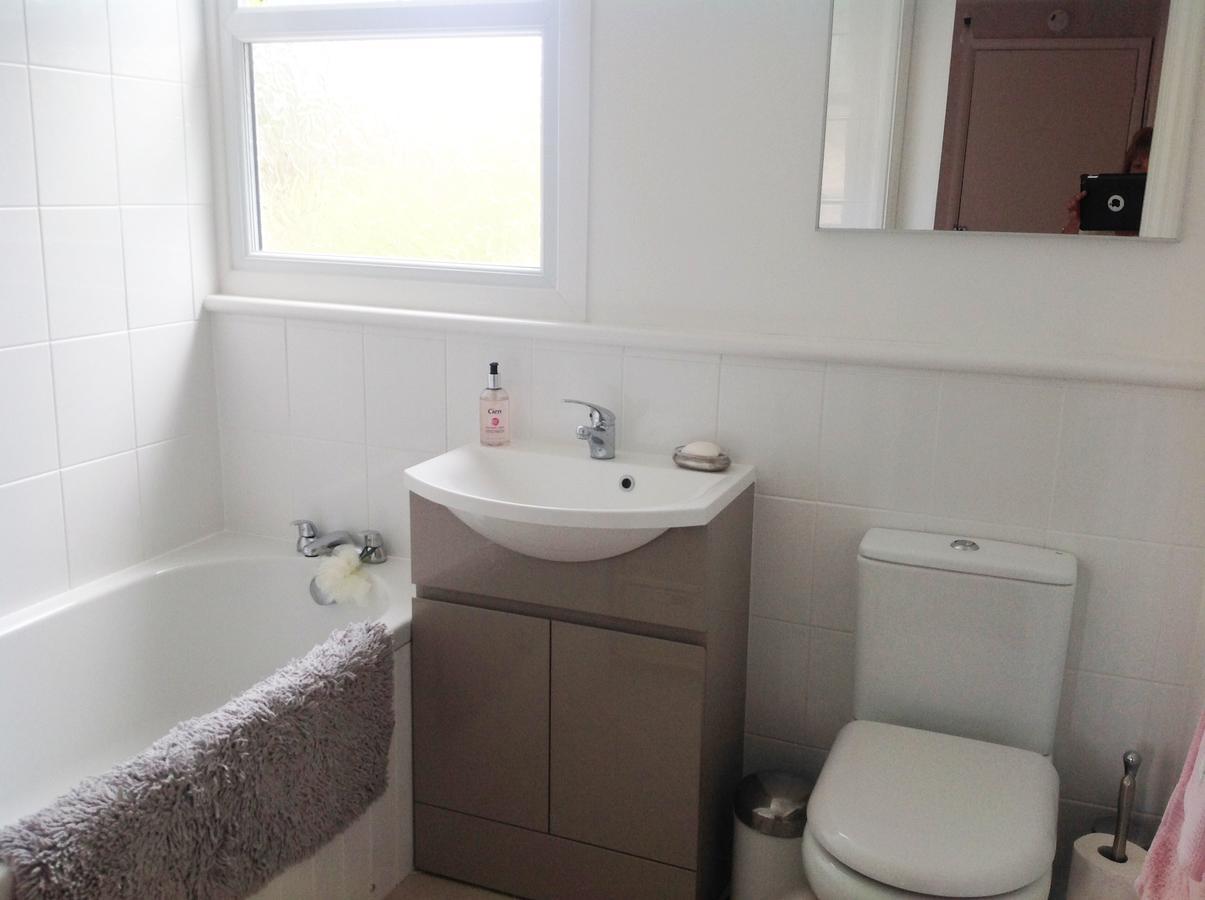 Oak Tree House Bed & Breakfast Waterlooville Bagian luar foto