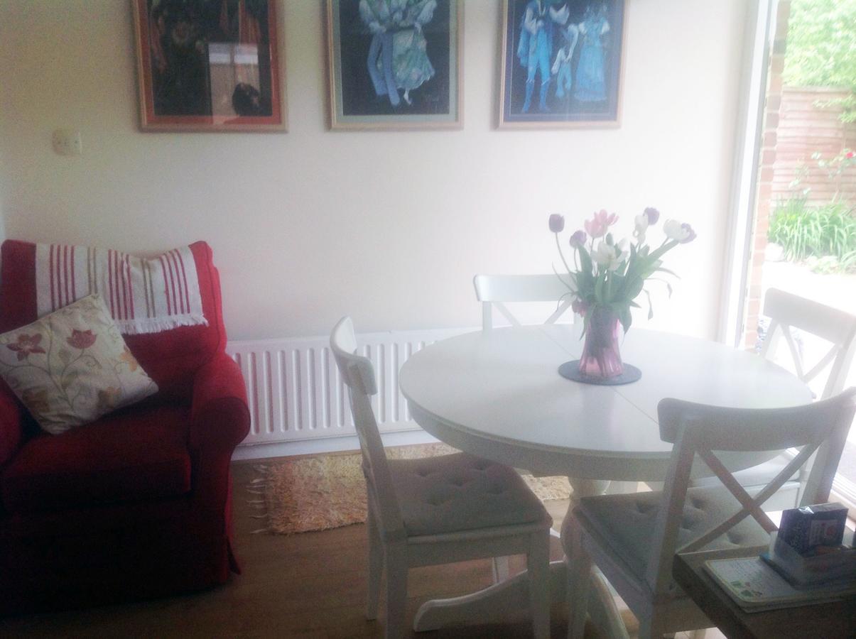 Oak Tree House Bed & Breakfast Waterlooville Bagian luar foto