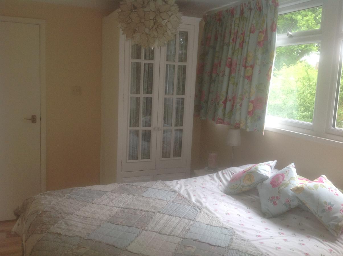 Oak Tree House Bed & Breakfast Waterlooville Bagian luar foto